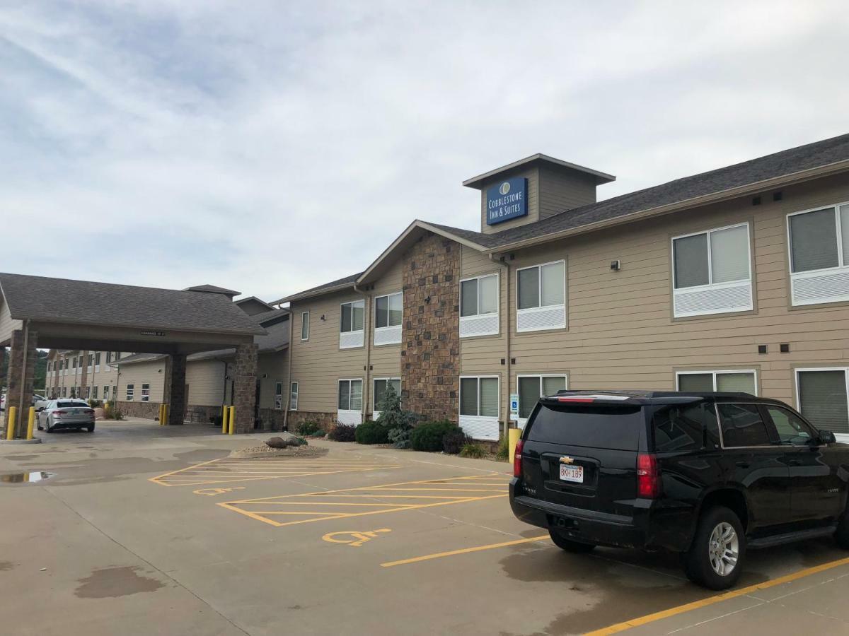 Cobblestone Inn & Suites Fort Madison Exterior photo